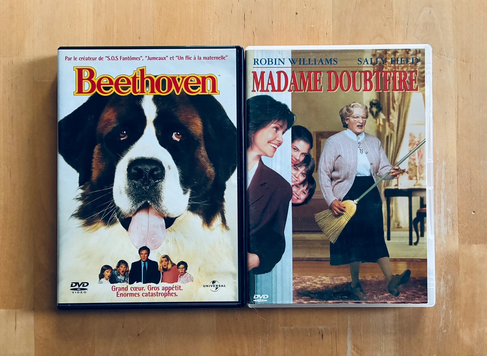 Lot 2 DVD comédies familiales cultes 90’s: Beethoven et Madame Doubtfire.